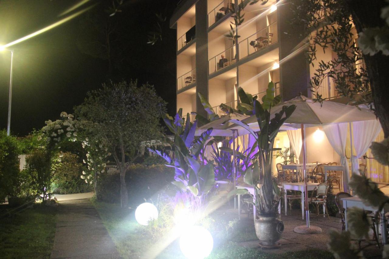 Hotel Bijou Forte dei Marmi Kültér fotó